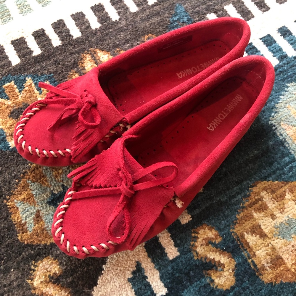 Minnetonka moccasins RED 8.5